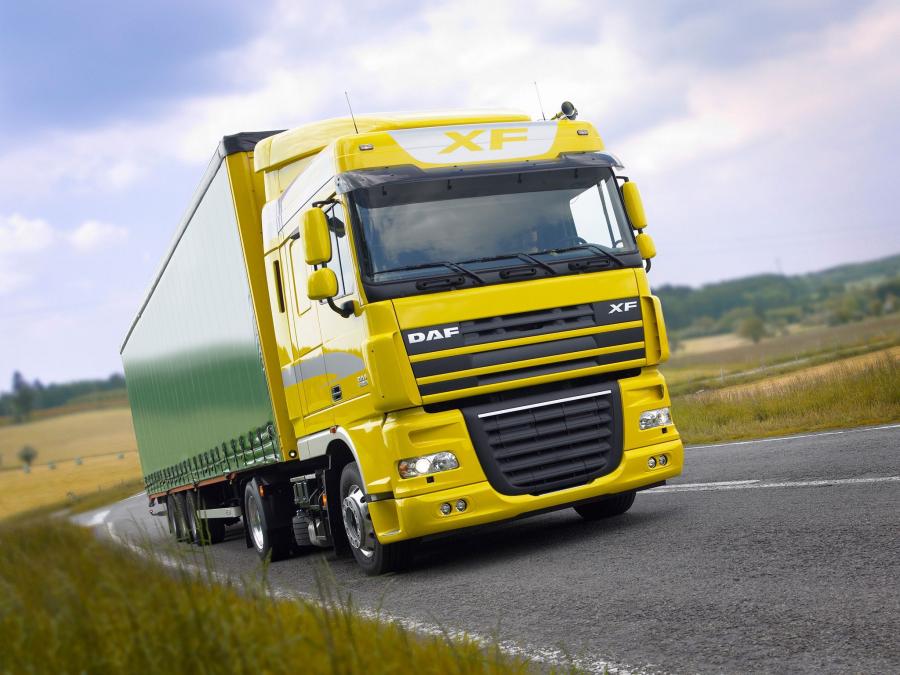  DAF XF105 4x2 FT Space Cab 2006 года  (фото 5 из 8)